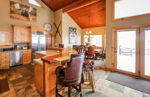 Granite House | WILLOW's SKI RETREAT