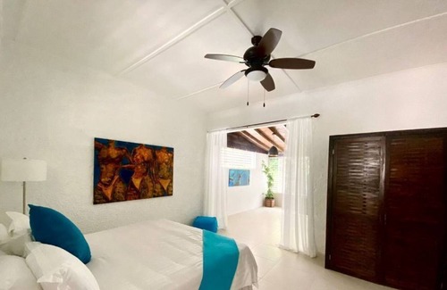 Kingston Villa | Wind Down Villa 4bdr 3bth w/ Private Pool & River