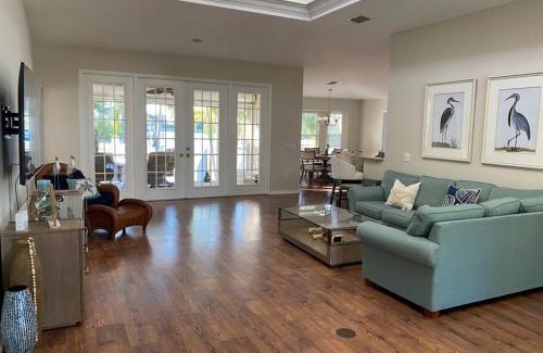 Marco Island Villa | Windemere on Marco Island. 4 BR waterfront home