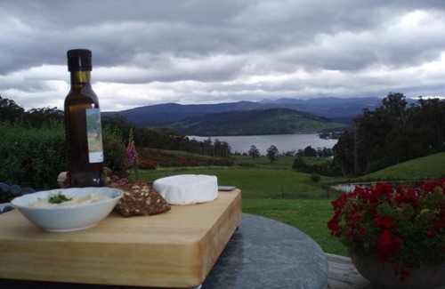 Lower Wattle Grove House | Windflowers Farmhouse B & B
