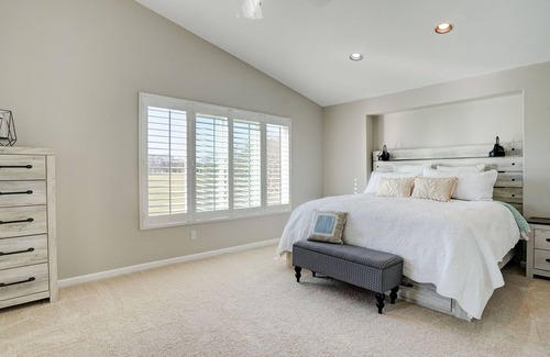 Windsor House | Wine Country Getaway with Hot Tub