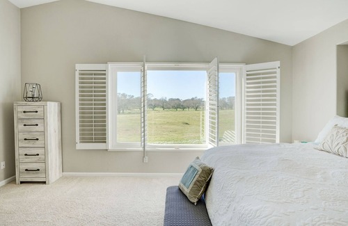 Windsor House | Wine Country Getaway with Hot Tub