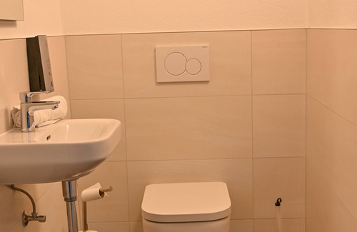 Neumagen-Dhron Apartment | Wine Dine Sleep