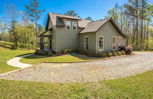 Tallassee Villa | Wine Down at Kowaliga Bay