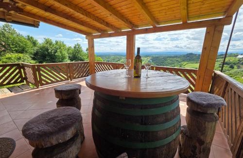 Breznik Plesivicki Ski Chalet | Wine Panorama house