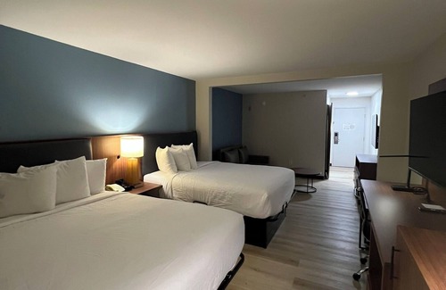 Dublin Hotel | Wingate by Wyndham Dublin Near Claytor Lake State Park