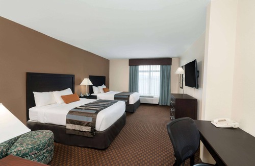 Lexington Hotel | Wingate by Wyndham Lexington