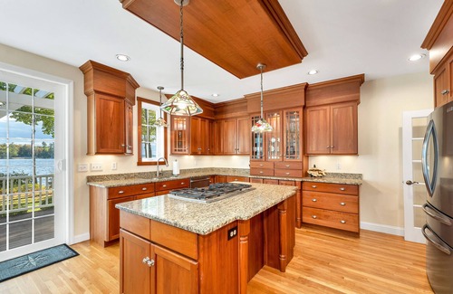 Moultonborough House | Winnipesaukee Luxury Home for 17 Prime Location Beautiful Views