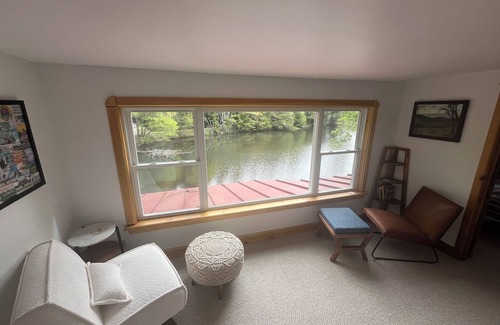 Ludlow House | Winter On The Slopes, Summer On The Lake! 3 Br, 2 Baths, Sleeps 8