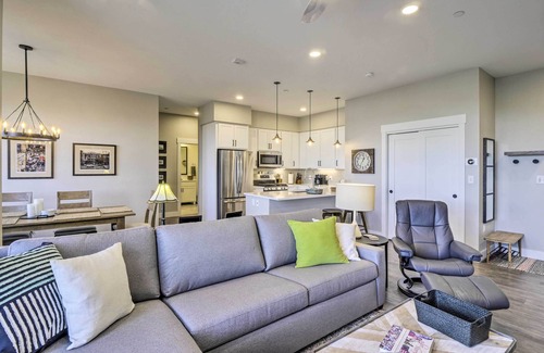Winter Park Condo | Winter Park Condo w/Fireplace - 4 Mi to Slopes!