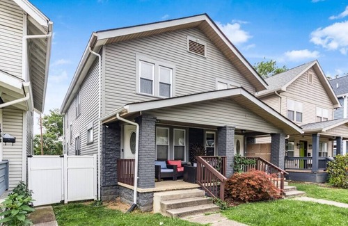 Weinland Park House | Winterfell Barcade - OSU Home in Weinland Park/Short North