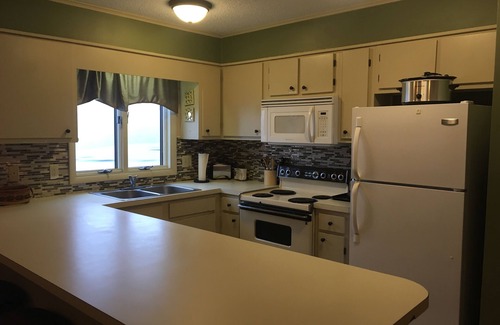 Ghent Apartment | Winterplace Condo E301