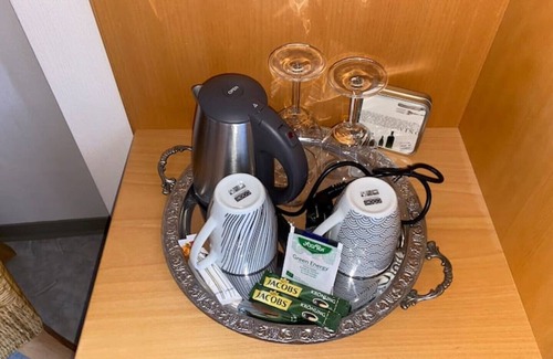 Erden House | Winzerhaus mit Kamin, 5 Doppelzimmern und 5 Bädern