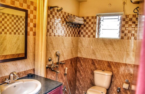 Kolkata House | Wise Owl Comfotel