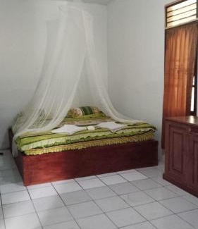 Bohorok Hotel | Wisma Batu Mandi