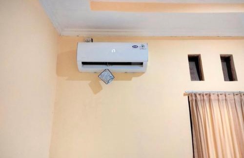 Demak Hotel | Wisma Mutiara near Alun Alun Demak Mitra RedDoorz