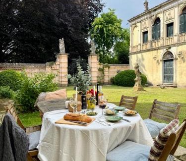 Sant'Agostino Villa | Wisteria Lodge by Veneto Villa