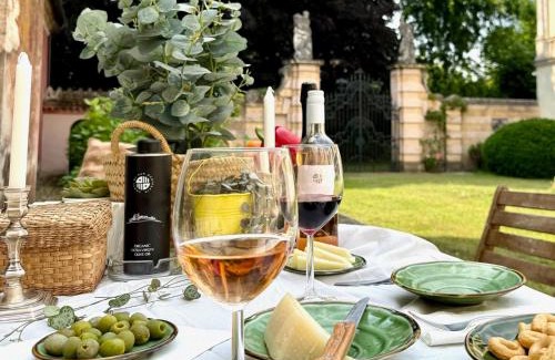 Sant'Agostino Villa | Wisteria Lodge by Veneto Villa