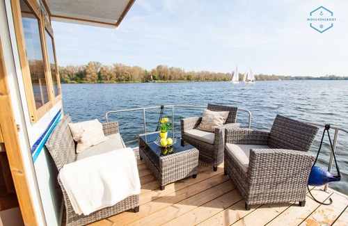 Bad Saarow Cabin | Wohlfühlboot Minka in Bad Saarow - Wohlfühlboot Hausbooturlaub