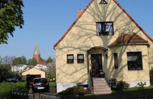 Neubukow Apartment | Wohnung mit großem Garten an der Ostseeküste