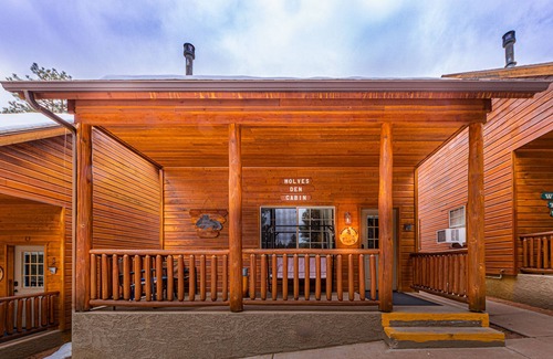 Christopher Creek Cabin | Wolves Den Cabin,WIFI, game room - Backs Tonto Forest, stocked kitchen, heat AC