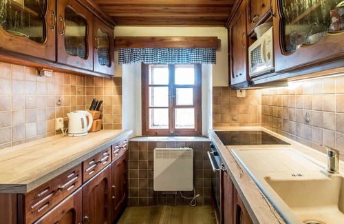 Lanov Villa | Wonderful private villa for 9 people with WIFI, TV, terrace and pets allowed