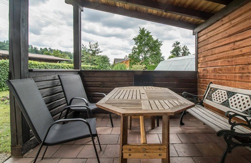 Lanov Villa | Wonderful private villa for 9 people with WIFI, TV, terrace and pets allowed