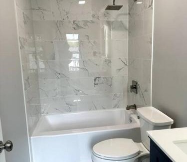 Austin Apartment | Wonderful and cozy Chicago Top unit Apartment