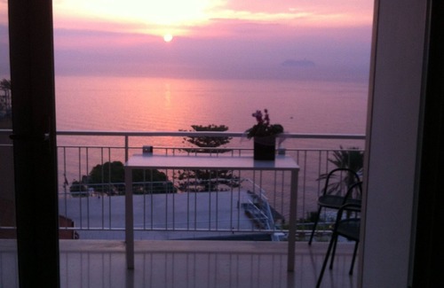 Posillipo Apartment | wonderful and modern apartment with sea view-Posillipo