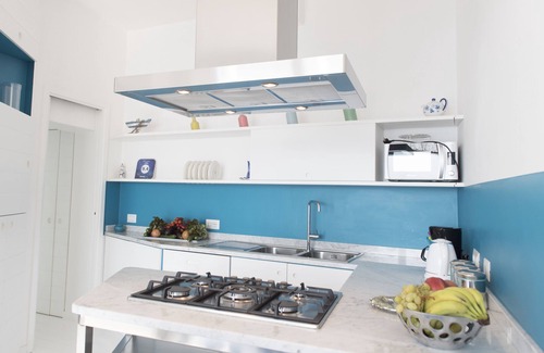 Marina del Cantone Apartment | Wonderful apartment on the sea