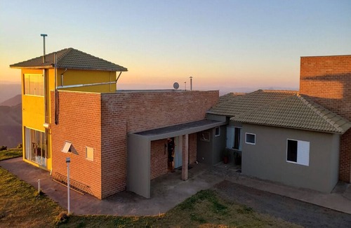 Corrego do Bom Jesus House | WONDERFUL VIEW TO 1800M, COMFORT AND THE HIGHEST TENNIS OF BRAZIL