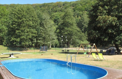 Starkov House | Wonderful private villa with pool, WIFI, TV, patio, pets allowed, panoramic view and parking