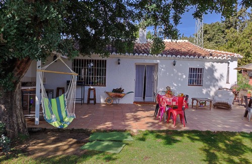 Alcaucin Cottage | Wonderful house with amazing Jacuzzi, 20 'beach and fantastic mountain views