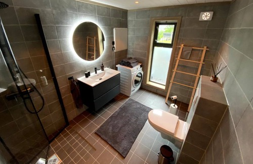 Dalsbygda Cabin | Wonderful, modern cabin, 15 minutes from Geiranger