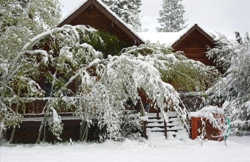 Truckee Cabin | Wonderful Mountain Cabin at a Great Price! Sleeps 9