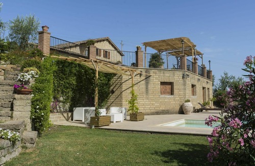 Torri in Sabina House | Wonderful private villa for 10 guests with A/C, private pool, TV, patio, pets allowed and parking