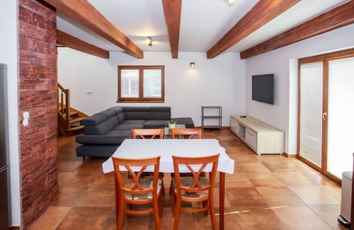 Zabovresky House | Wonderful private villa for 4 guests with WIFI, TV and terrace