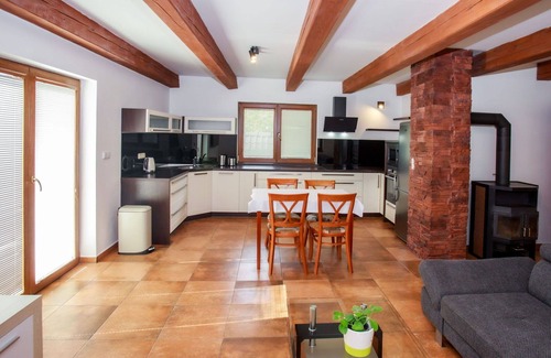 Zabovresky House | Wonderful private villa for 4 guests with WIFI, TV and terrace