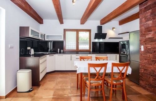 Zabovresky House | Wonderful private villa for 4 guests with WIFI, TV and terrace