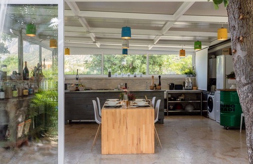 Cinisi House | Wonderful private villa for 4 guests with WIFI, hot tub, A/C, TV and parking