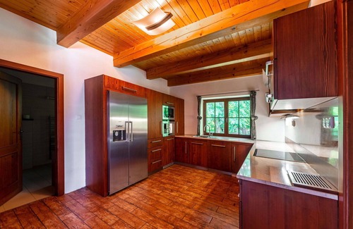 Clunek House | Wonderful private villa for 12 people with private pool, WIFI, TV, patio and pets allowed