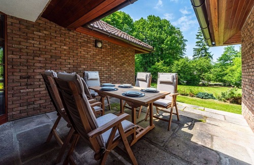Clunek House | Wonderful private villa for 12 people with private pool, WIFI, TV, patio and pets allowed