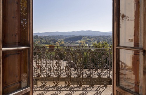 Cicogna Villa | Wonderful private villa for 10 guests with WIFI, private pool, TV, patio, panoramic view and par.