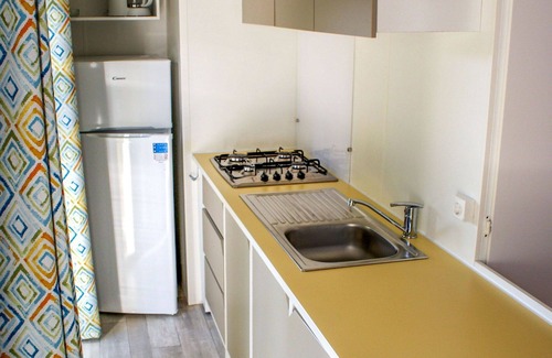 Dolni Pocernice House | Wonderful private villa for 6 people with pool, WIFI, terrace and pets allowed