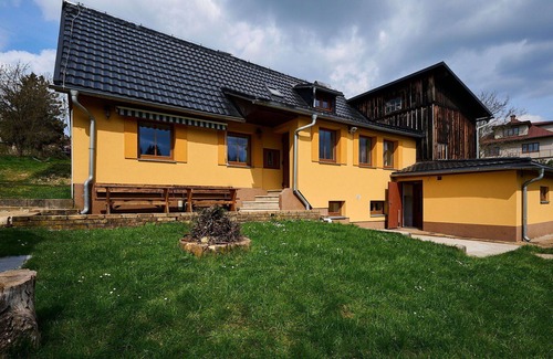 Jesenny House | Wonderful private villa with private pool, WIFI, TV, terrace, pets allowed, panoramic view, parking