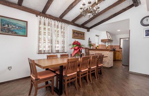 Viskovo House | Wonderful private villa for 12 guests with private pool, WIFI, A/C, TV and patio