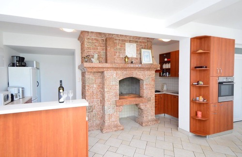 Susica Villa | Wonderful private villa for 10 guests with A/C, private pool, hot tub, WIFI, TV and terrace