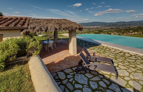 Arezzo Villa | Wonderful private villa with A/C, WIFI, private pool, TV, patio, panoramic view and parking