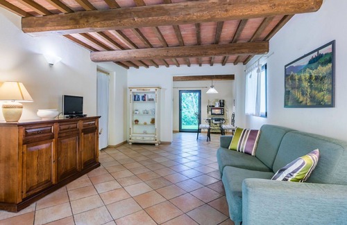 Pescia House | Wonderful private villa for 4 people with WIFI, private pool, TV and patio