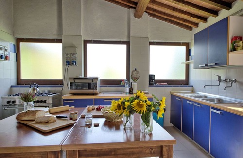 Cetona Villa | Wonderful private villa for 20 guests with A/C, private pool, WIFI, TV, veranda and panoramic view